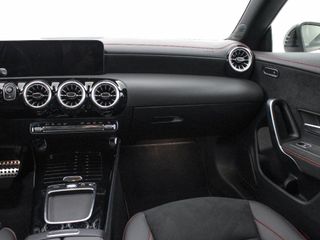 MERCEDES CLA 2.0 CLA 220 D DCT 190 4P