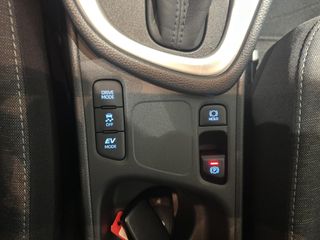 TOYOTA YARIS 1.5 VVT-I HYBRID ACTIVE TECH 116 5P