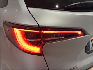 TOYOTA COROLLA TOURING SPORTS 1.8 HYBRID ACTIVE TECH E-CVT 122 5P