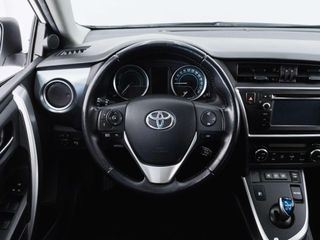 Toyota Auris Auris Hybrid Advance
