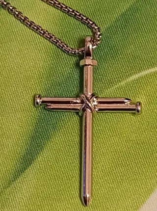Collana uomo croce chiodata argento