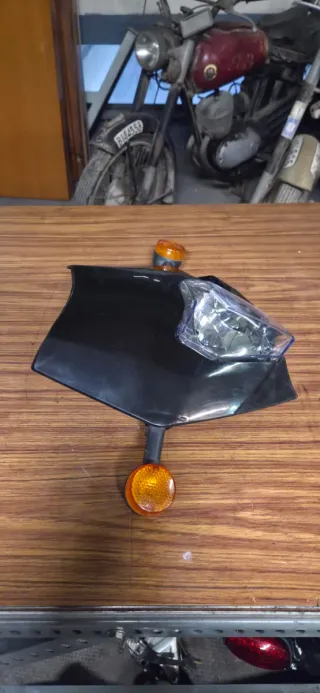 Careta Faro KTM Nueva