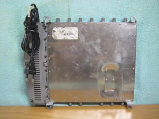 Cabecera central amplificador IKUSI ONESAT 2844.