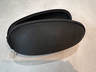 Funda de gafas negra
