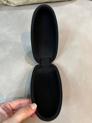 Funda de gafas negra