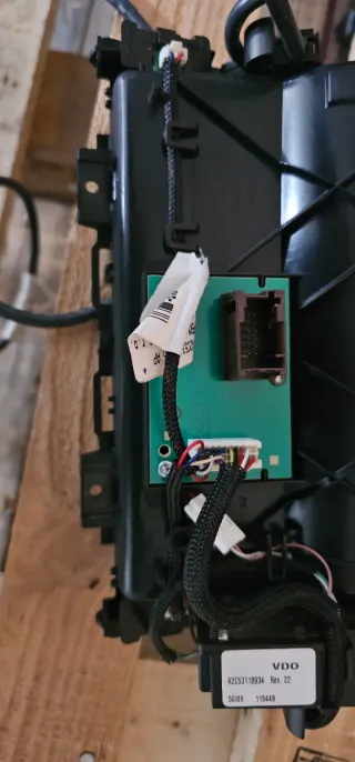 Pantalla motorizada Peugeot Original