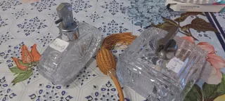 Flaconi profumo vintage in cristallo