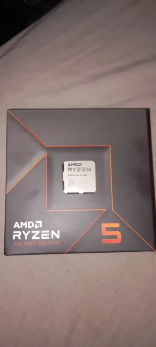 AMD Ryzen 5 7500F