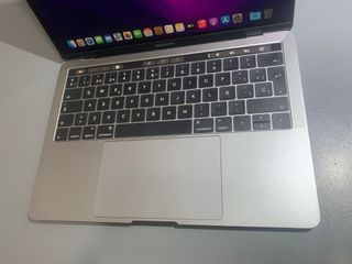MacBook Pro i5 8GB RAM 250GB SSD