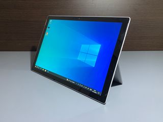Microsoft Surface Pro 5 i5 8GB 250GB