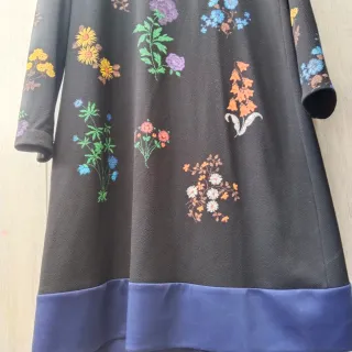 ZARA Vestido estampado t.44