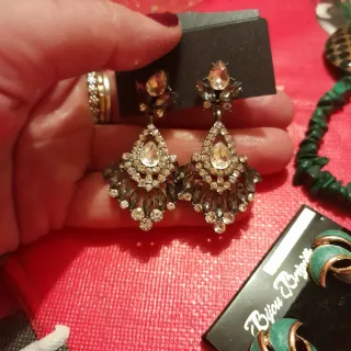 Orecchini pendenti grigio argento