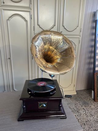 Grammofono His Master's Voice funzionante