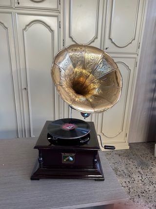 Grammofono His Master's Voice funzionante