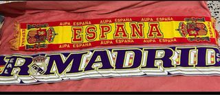 Lote 2 bufandas R.Madrid y España