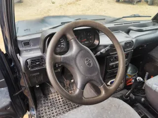 Mitsubishi Montero 2000