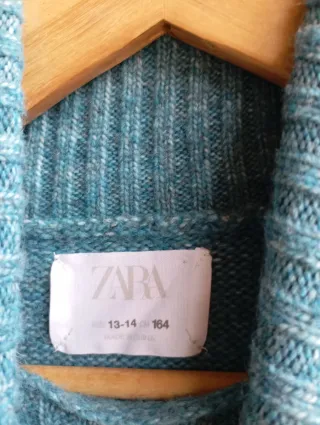 Vestido de punto Zara cuello alto