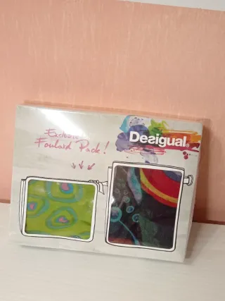 Set 2 pacchi di sciarpe /Foulard Desigual
