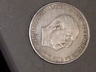 Moneda 25 Centimos con agujero