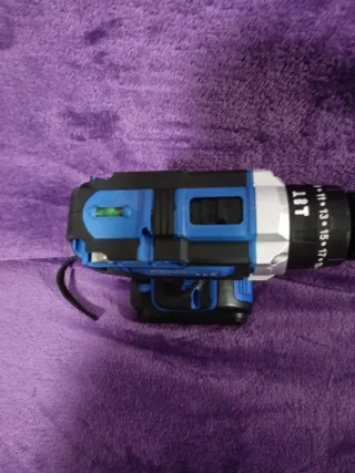 Taladro percutor 21V Goodyear nuevo a estrenar