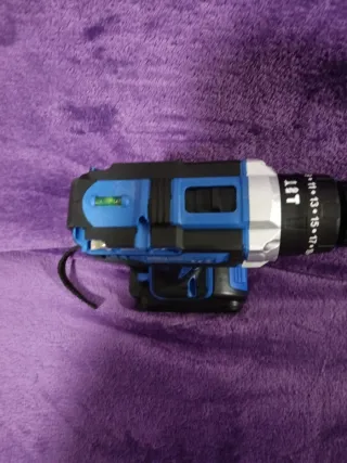 Taladro percutor 21V Goodyear nuevo a estrenar