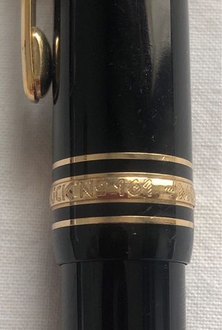 Pluma y bolígrafo Montblanc Meisterstück