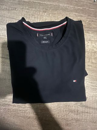 Camiseta Tommy Hilfiger Negra Talla L