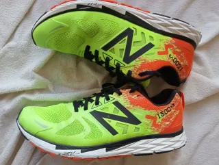 Zapatillas New Balance Verdes y Naranja