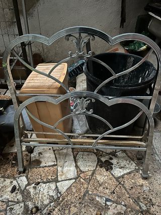 Cabezal y pies cama antiguos