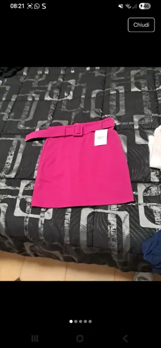 Gonna tubino fucsia con cintura