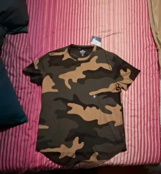 Camiseta Hollister Camuflaje Talla M