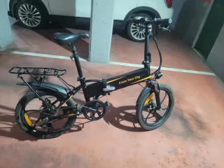 Bicicleta Eléctrica Plegable Negra