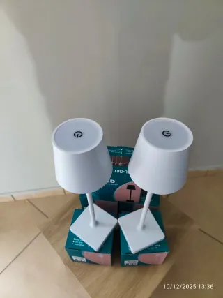 2 Lampade LED Dimmerabili Nuove