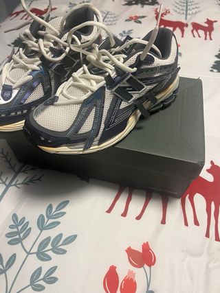 New Balance 1906a Azul y Blanco