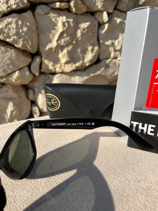 Ray-Ban Wayfarer Neri Nuovi con accessori