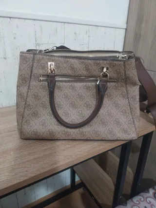 Bolso Guess de mano noreen girlfriend