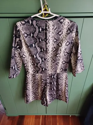 Buzo serpiente algodón beige y negro