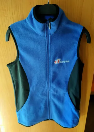 Gilet sportivo blu con zip