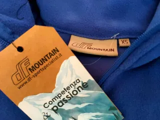 Gilet sportivo blu con zip