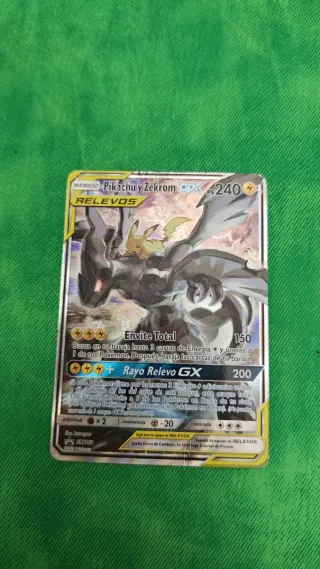 Pikachu y Zekrom GX Carta Pokémon