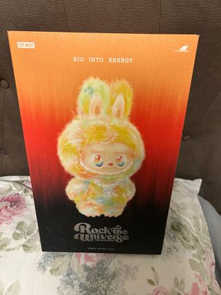 Pop Mart La Bubu Rock the Universe