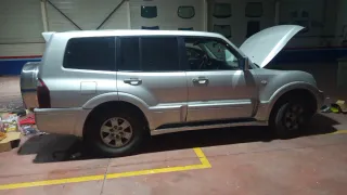 Mitsubishi Montero 2003
