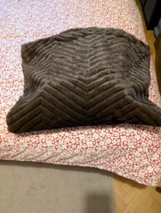 Abrigo imitación piel marrón