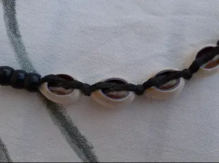 Braccialetto con conchiglie