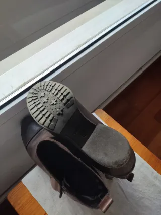 Botines de piel marrones