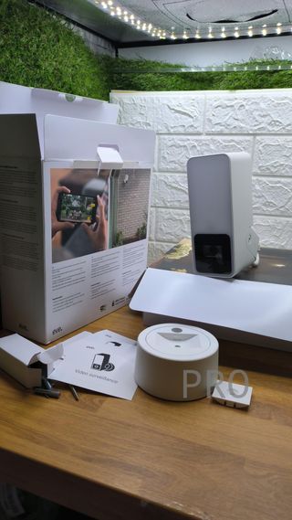 Cámara Segura con Foco