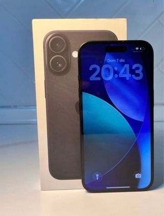 2x iPhone 16 Negro/Gris Como Nuevos,