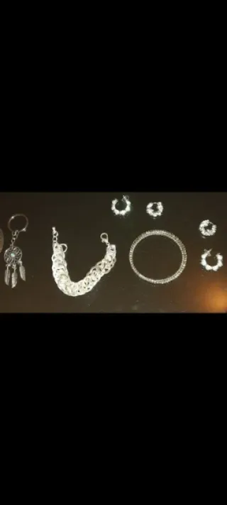 Lote Joyas Plata: Pulsera, Pendientes y Llavero