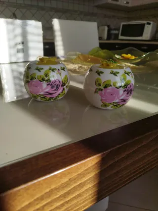 Portacandele in porcellana decorati