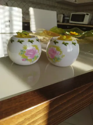 Portacandele in porcellana decorati